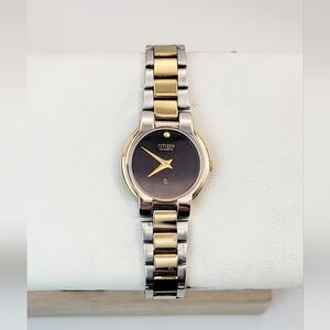 Vintage Citizen CQ Ladies Quartz Watch 3220-K03755 Two Tone Black Dial Petite